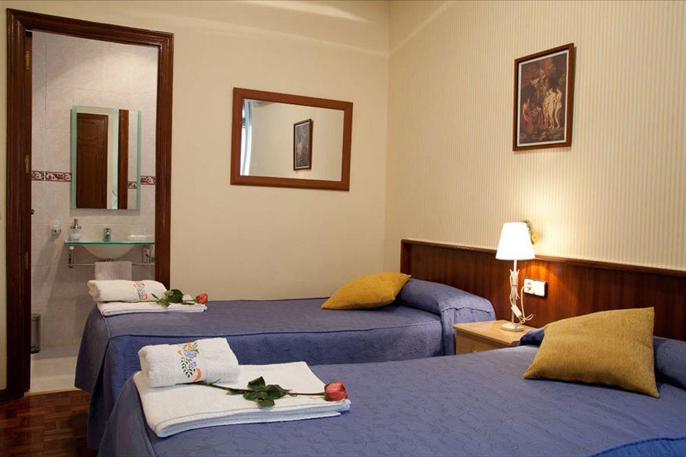 Pension San Isidro Madrid Extérieur photo