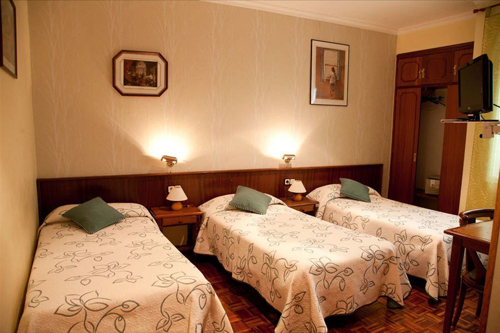 Pension San Isidro Madrid Extérieur photo